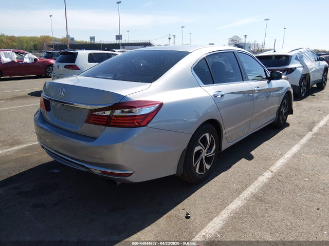 2017 Honda ACCORD LX — фото 4