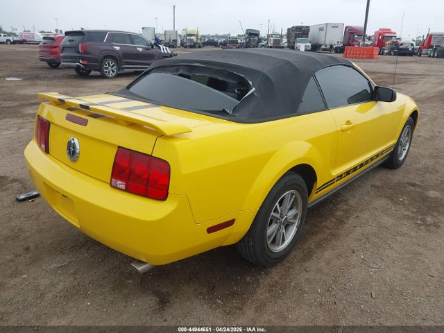 FORD MUSTANG - 4