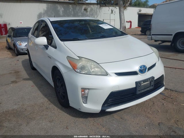 TOYOTA PRIUS - 1