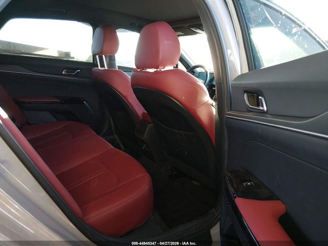 صورة 8 لـ 2025 KIA K5 GT-LINE