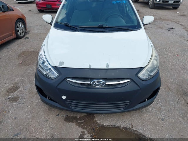 HYUNDAI ACCENT SE - 6