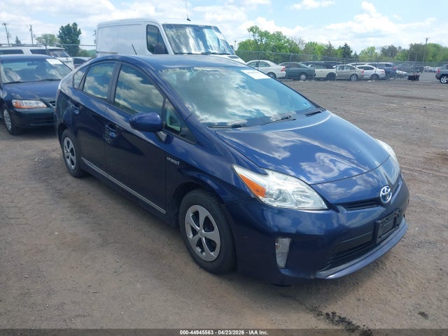 TOYOTA PRIUS - 1