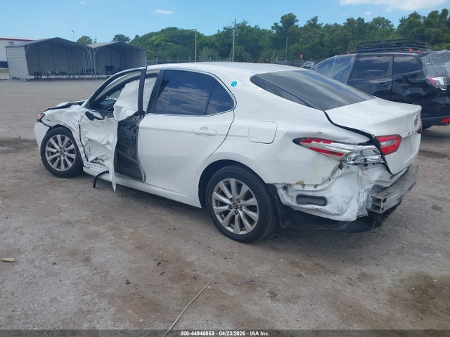 صورة 3 لـ 2018 Toyota CAMRY LE
