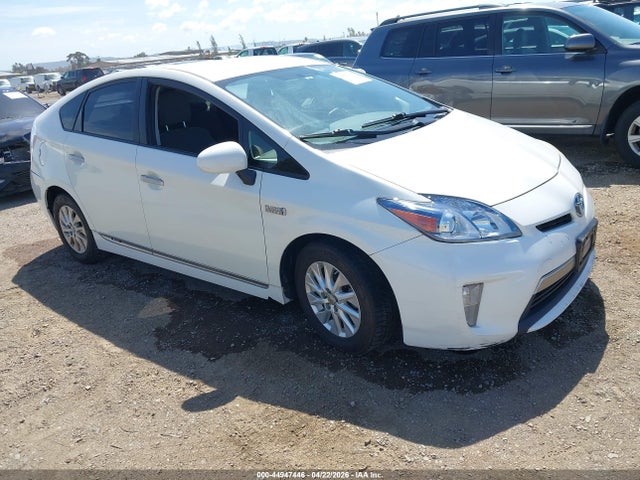 TOYOTA PRIUS - 1