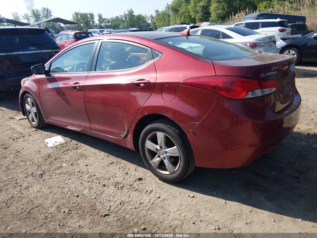 HYUNDAI ELANTRA GLS - 3