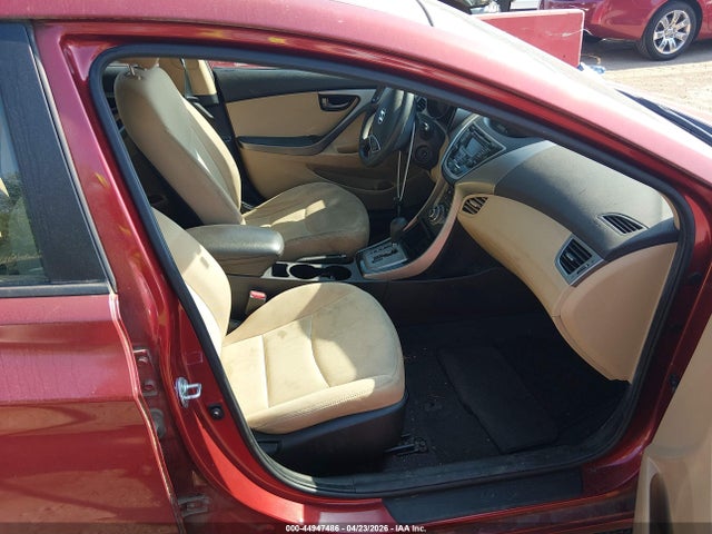 HYUNDAI ELANTRA GLS - 5