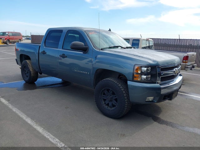 CHEVROLET SILVERADO 1500 LT1 - 1