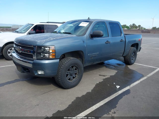 CHEVROLET SILVERADO 1500 LT1 - 2