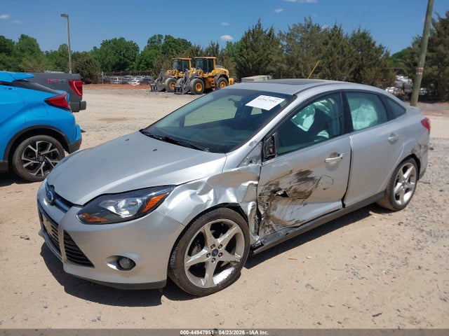 FORD FOCUS TITANIUM - 2