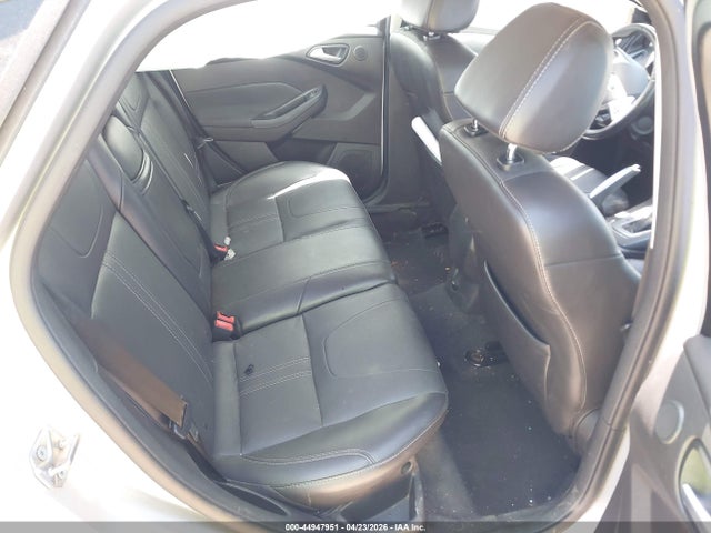 FORD FOCUS TITANIUM - 8