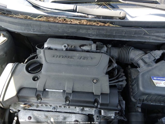 HYUNDAI ELANTRA - 10