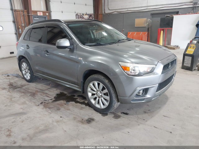 2011 MITSUBISHI OUTLANDER SE