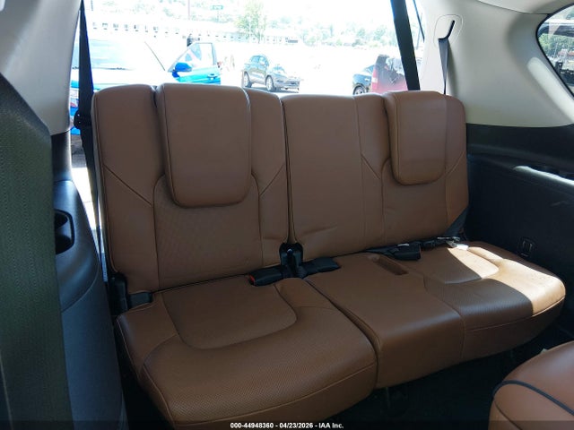 2019 INFINITI QX80 LUXE 18
