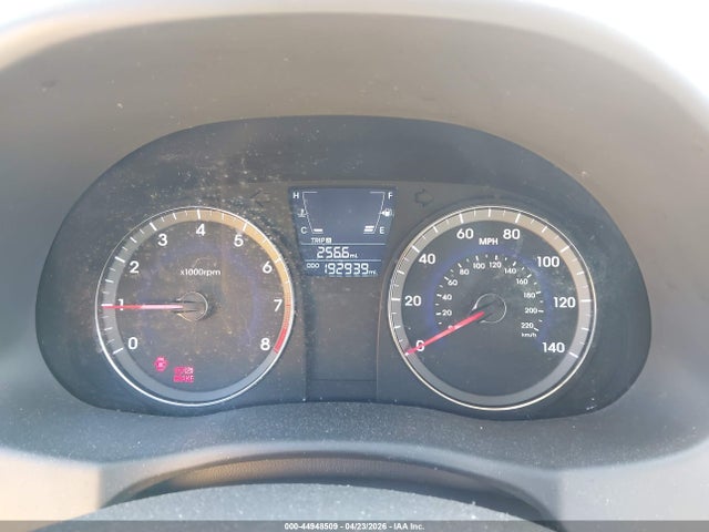 HYUNDAI ACCENT GLS - 6