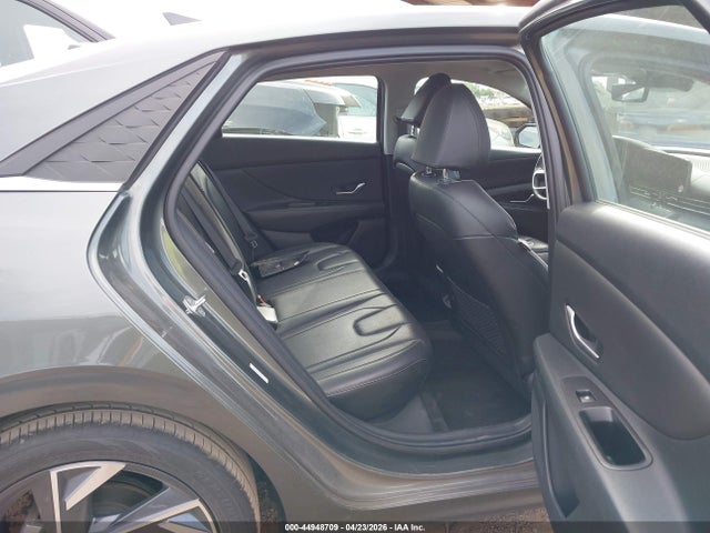 HYUNDAI ELANTRA LIMITED - 8