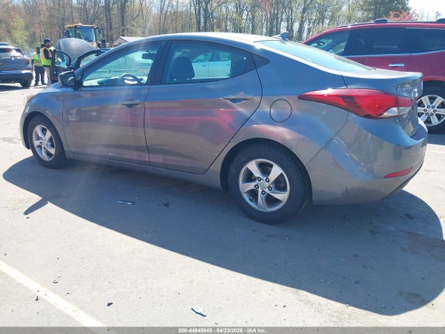 HYUNDAI ELANTRA SE - 3