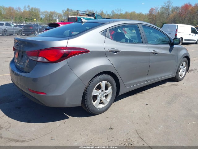 HYUNDAI ELANTRA SE - 4