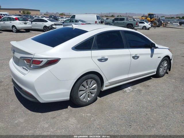 HYUNDAI SONATA HYBRID SE - 4