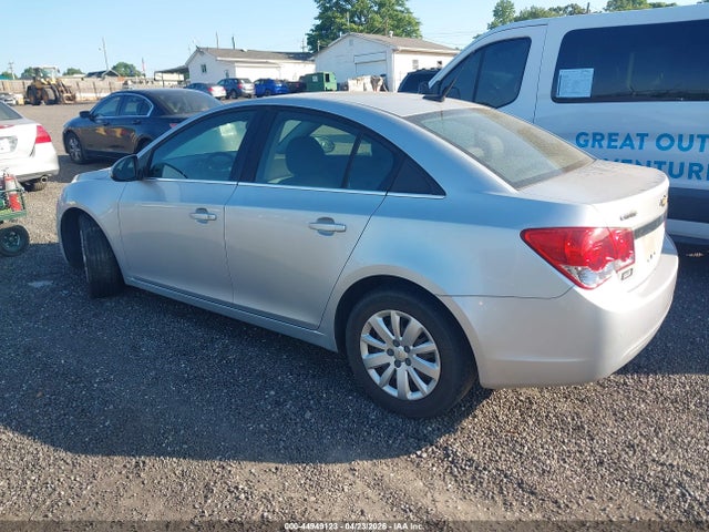 CHEVROLET CRUZE 1LT - 3