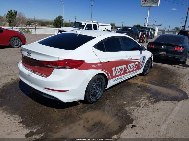 HYUNDAI ELANTRA SE - 4