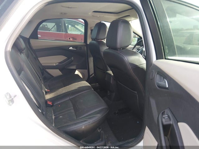 FORD FOCUS TITANIUM - 8
