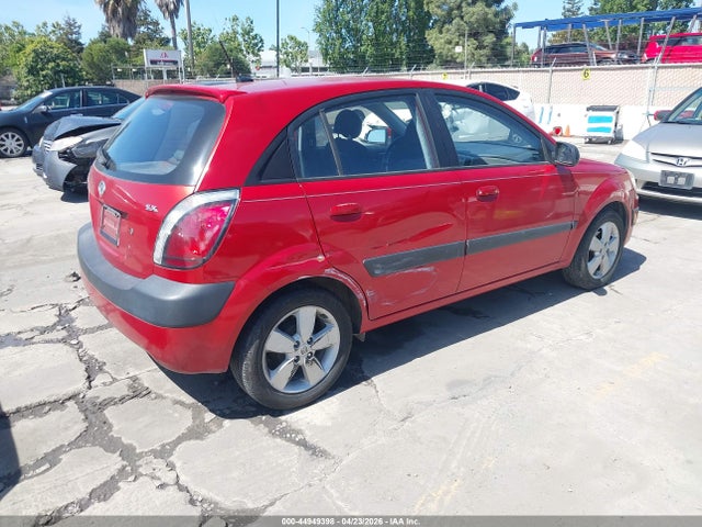 KIA RIO5 - 4