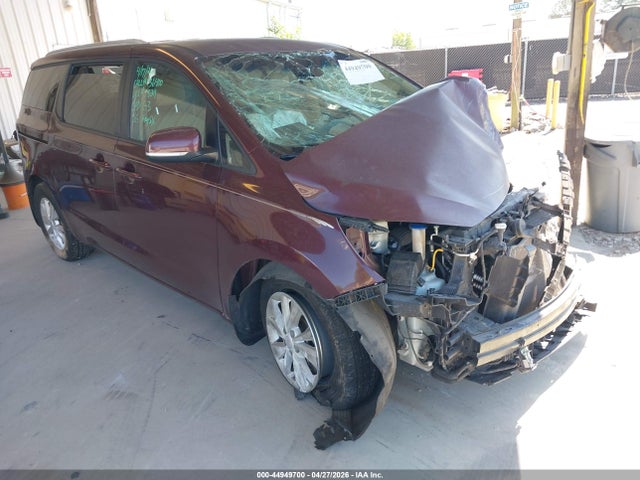 2018 KIA SEDONA LX