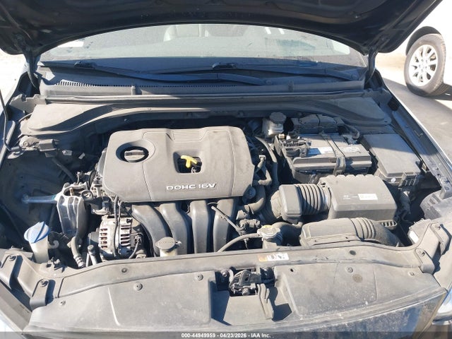 HYUNDAI ELANTRA - 10