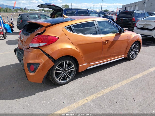 صورة 4 لـ 2016 Hyundai VELOSTER TURBO