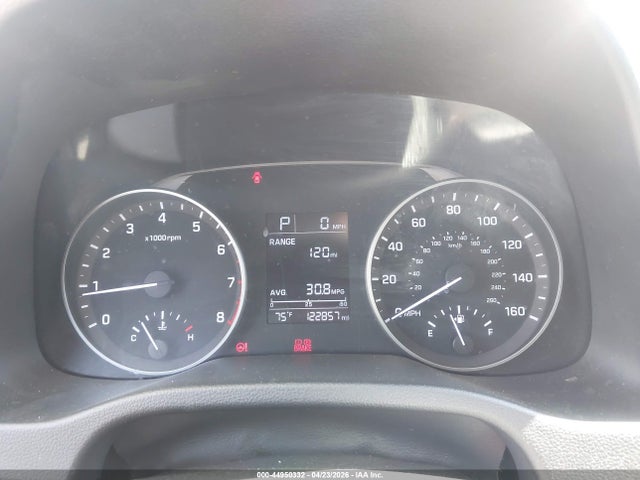 HYUNDAI ELANTRA SE - 7