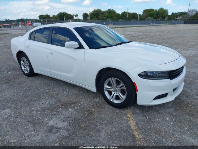 DODGE CHARGER SXT RWD - 1