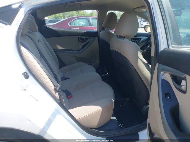 HYUNDAI ELANTRA SE - 8