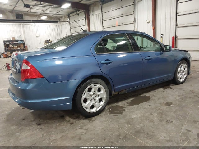 FORD FUSION SE - 4