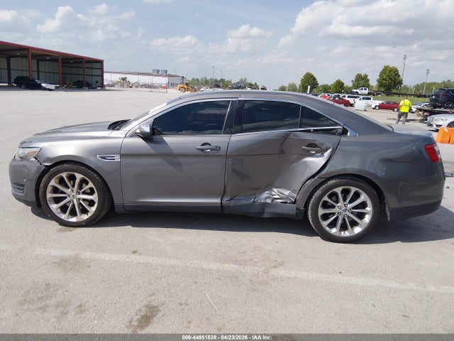 2013 FORD TAURUS LIMITED — миниатюра 14