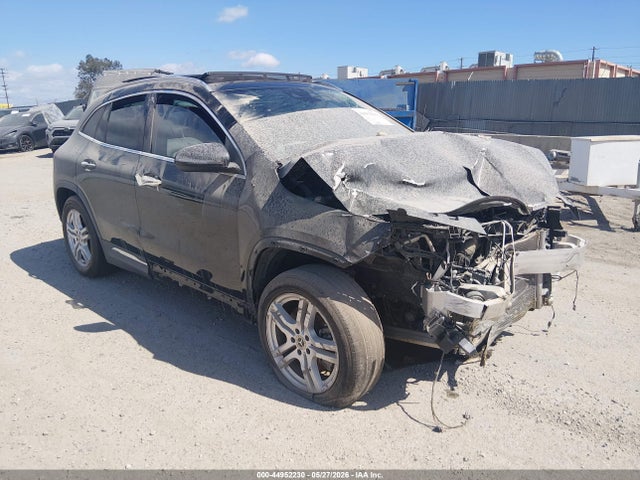 2021 MERCEDES-BENZ GLA 
