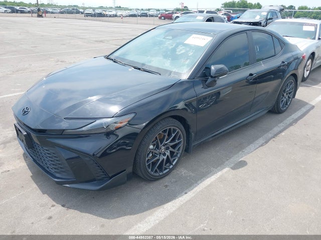 2025 Toyota CAMRY SE photo 2
