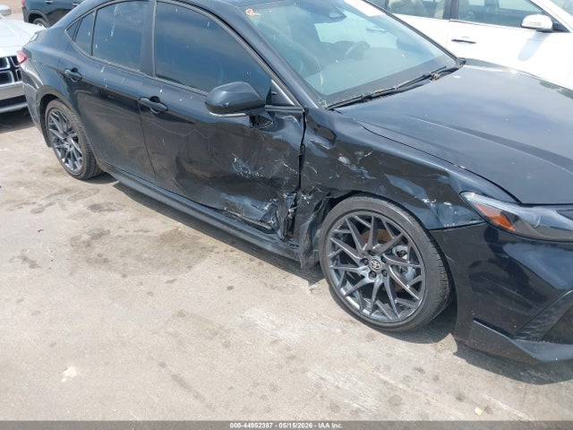 2025 Toyota CAMRY SE photo 6