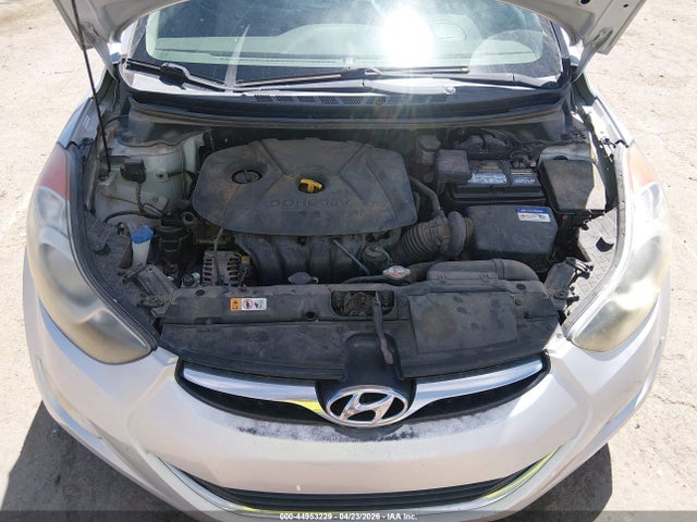 HYUNDAI ELANTRA - 10