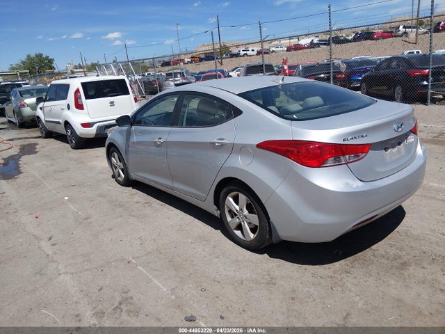 HYUNDAI ELANTRA - 3
