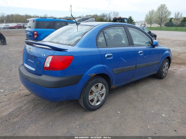 KIA RIO LX - 4