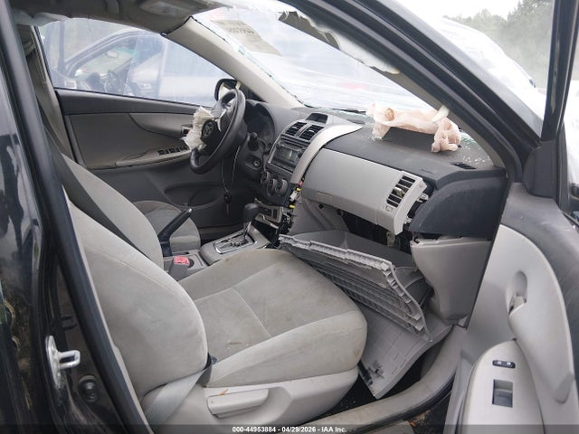 صورة 5 لـ 2012 Toyota COROLLA LE