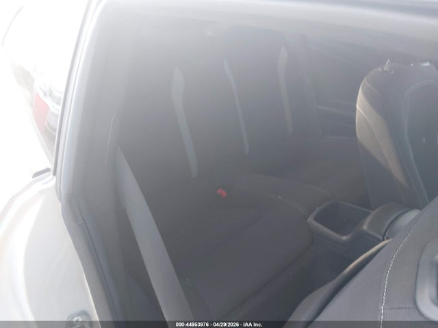 صورة 8 لـ 2018 Chevrolet CAMARO 1LT