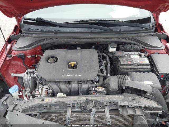 صورة 10 لـ 2018 Hyundai ELANTRA SE