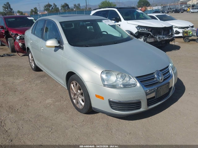 2010 VOLKSWAGEN JETTA SE