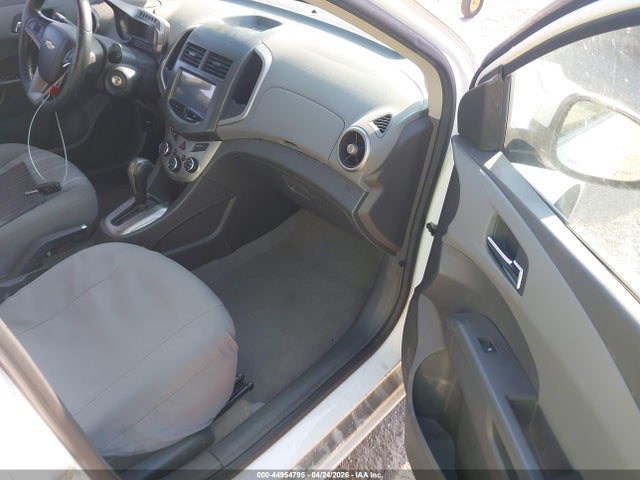 CHEVROLET SONIC LT AUTO - 5