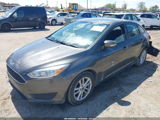 FORD FOCUS SE - 2