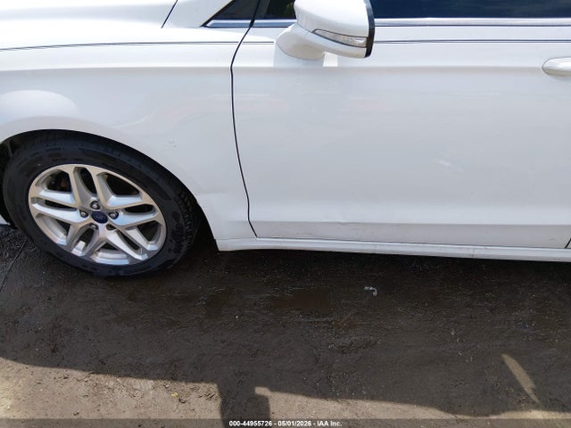FORD FUSION SE - 6
