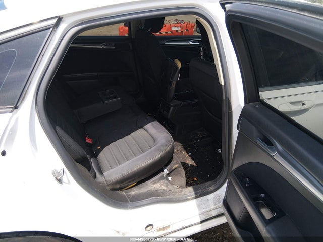 FORD FUSION SE - 8