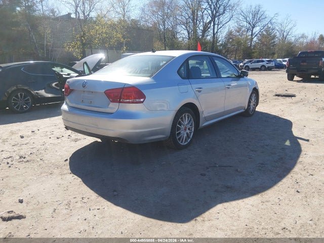 صورة 4 لـ 2014 Volkswagen PASSAT 2.5L S