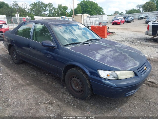 1997 TOYOTA CAMRY LE